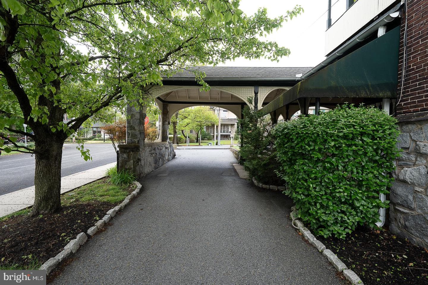 61 Cassatt Avenue photo 5