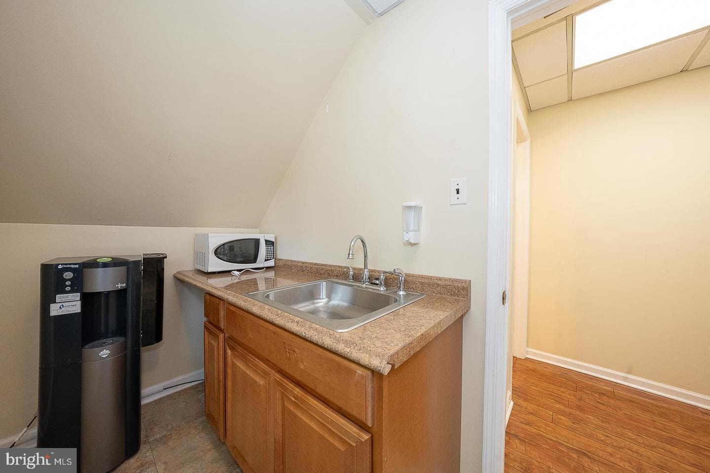 61 Cassatt Avenue photo 66