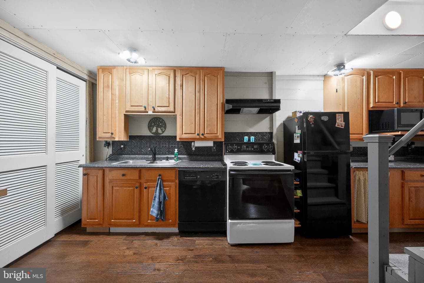 134 Galloping Hill Road photo 25
