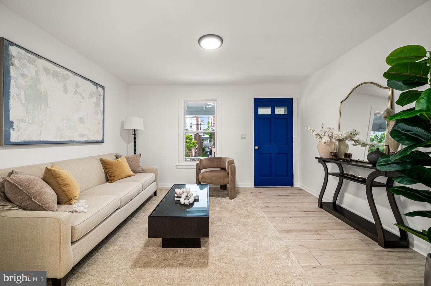 211 Morris Street photo 4
