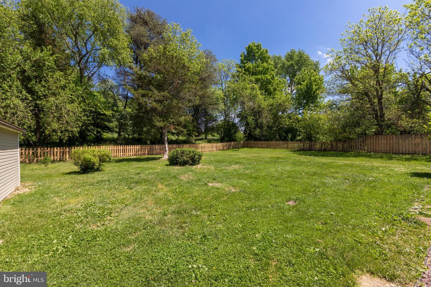 970 Kingsway Drive photo 49