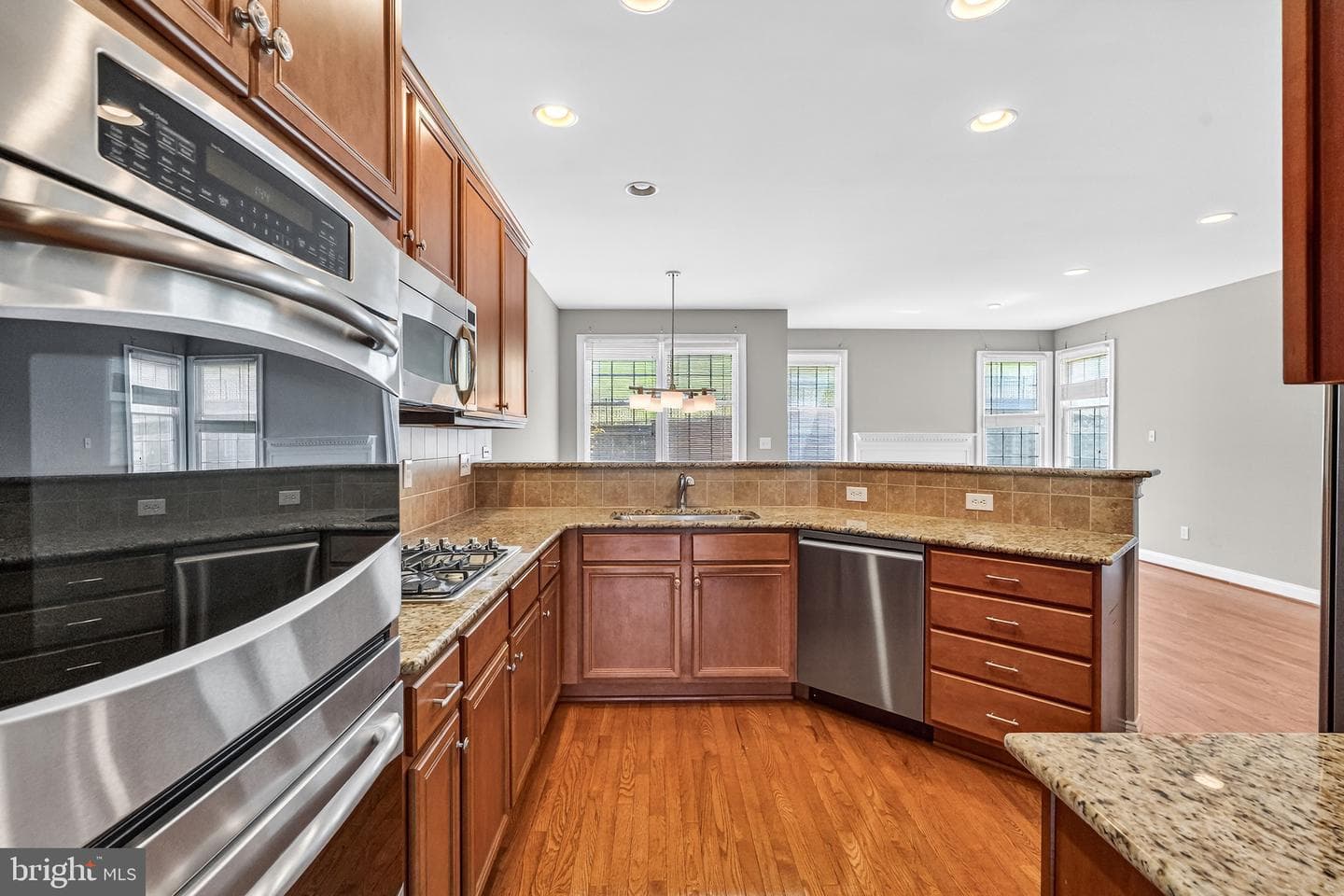 49 Sloan Road photo 17