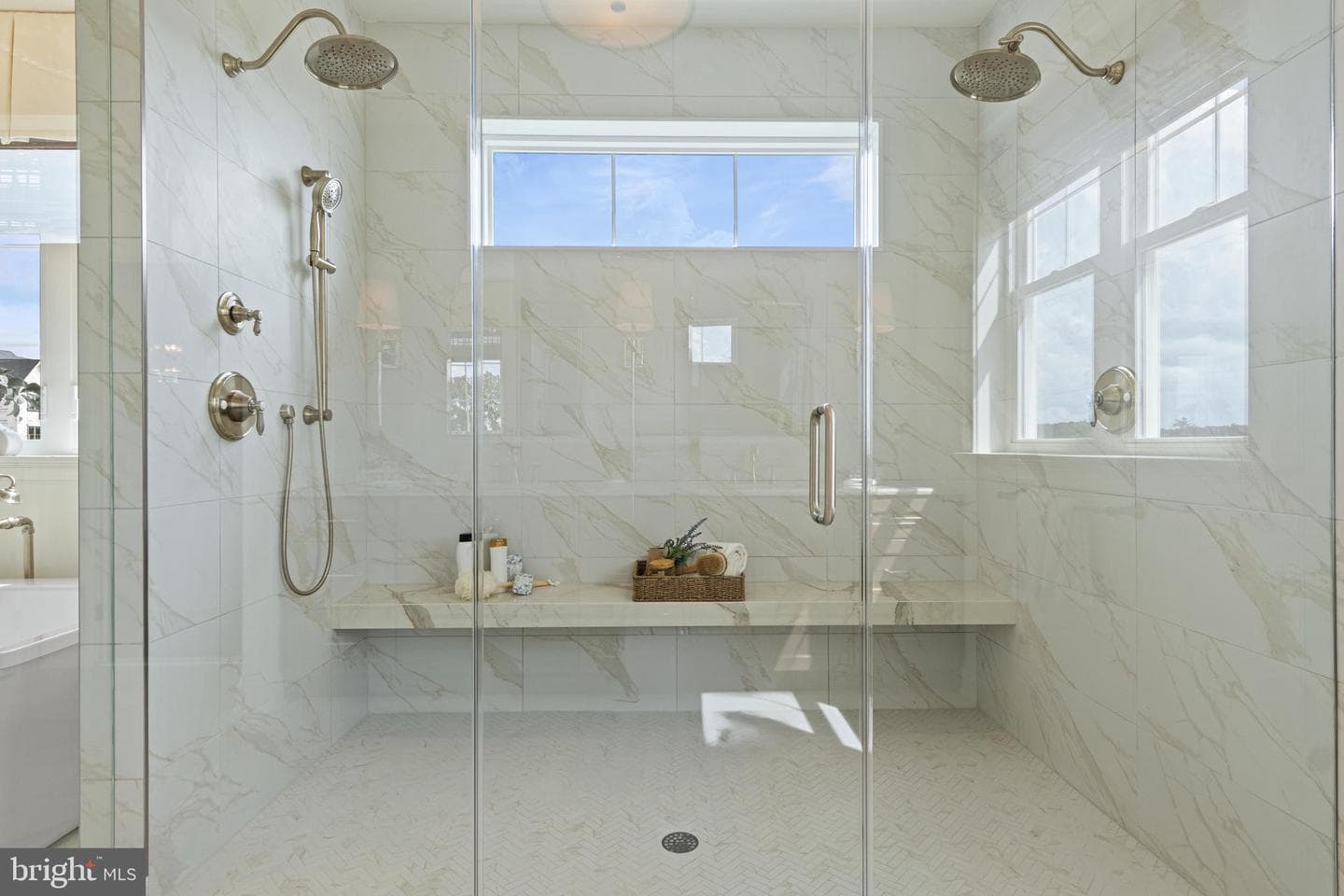 157 Lexington Manor photo 12