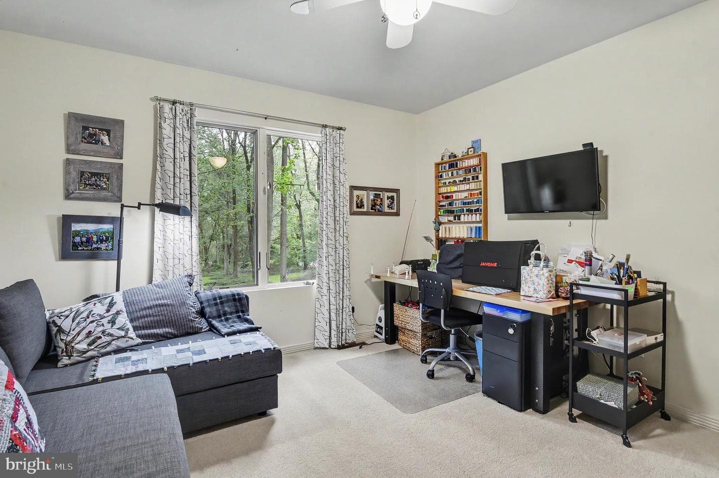 8 Adams Way photo 25