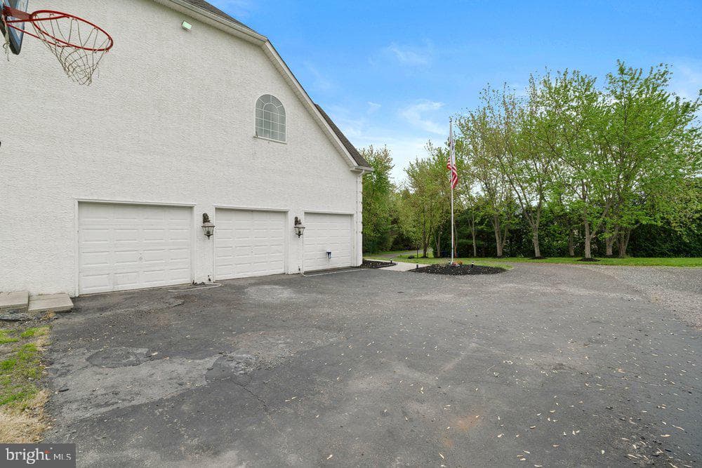 32 Meadow Lane photo 7
