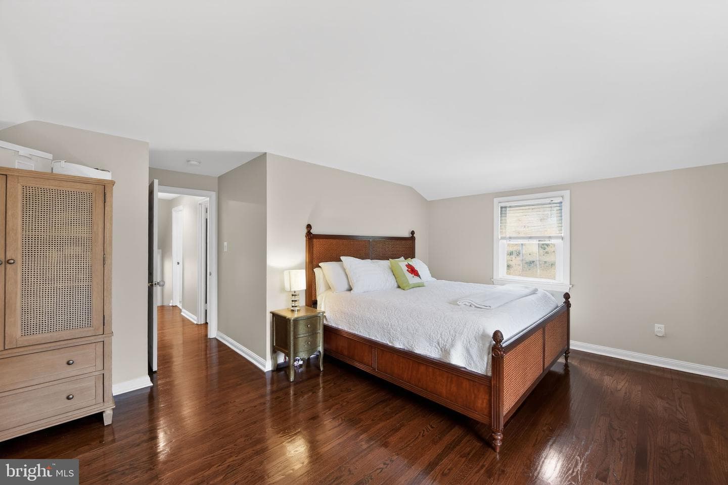 135 Clover Hill Lane photo 32