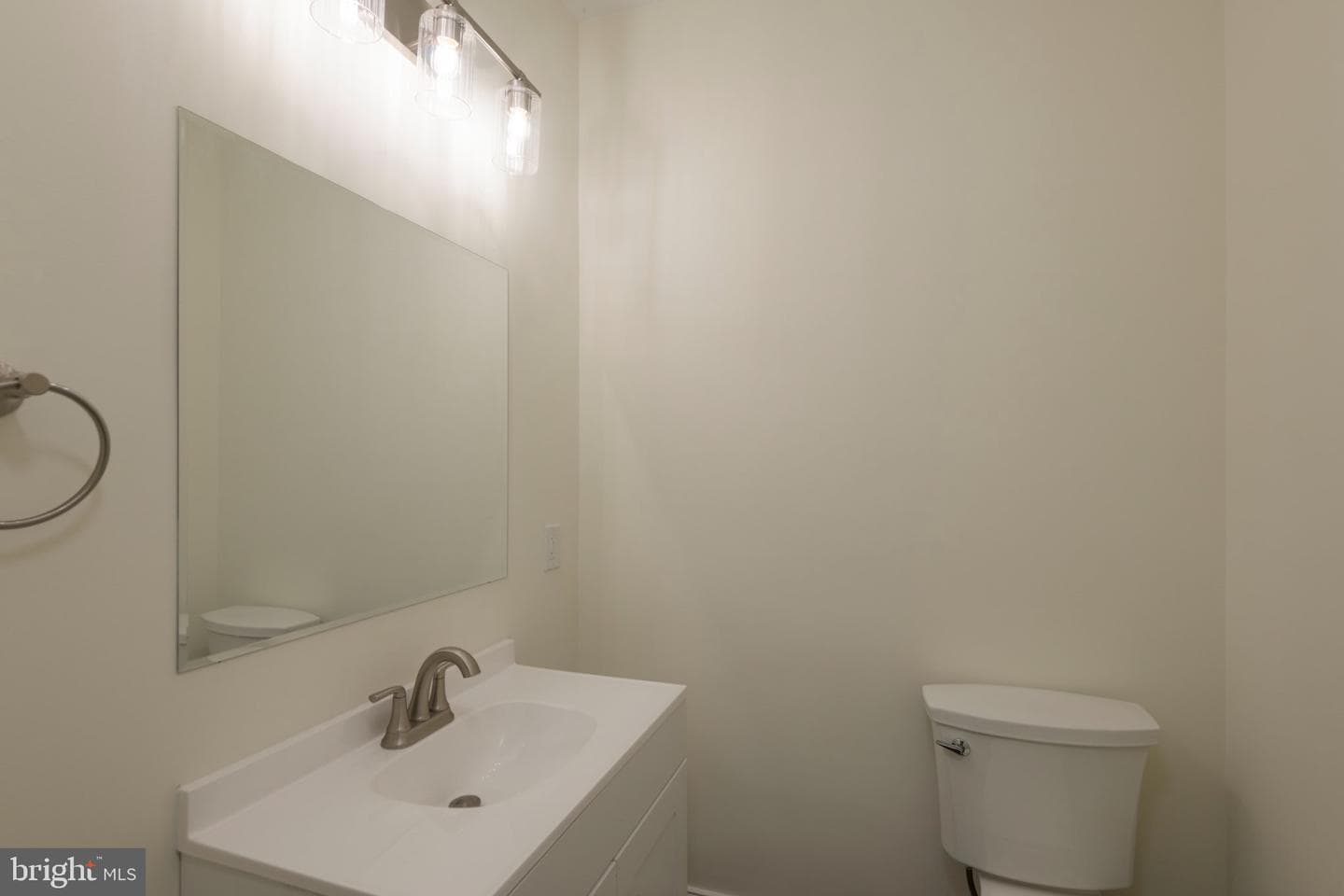 448 Broad Street photo 11