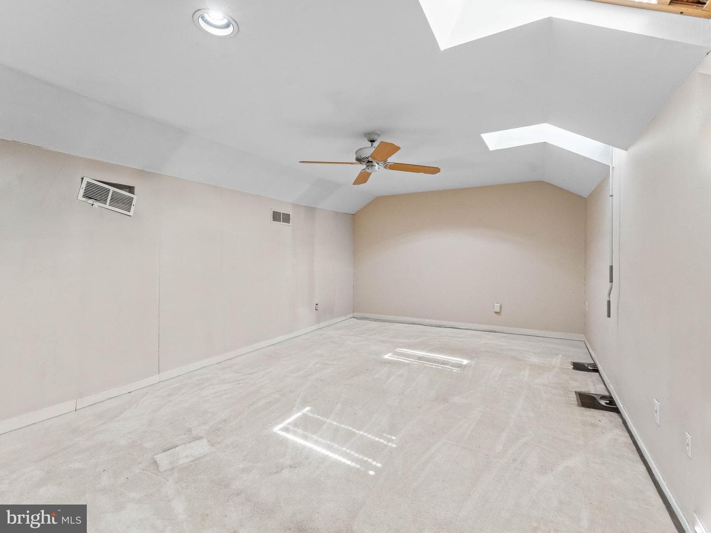 1063 Harriman Court #3 photo 23