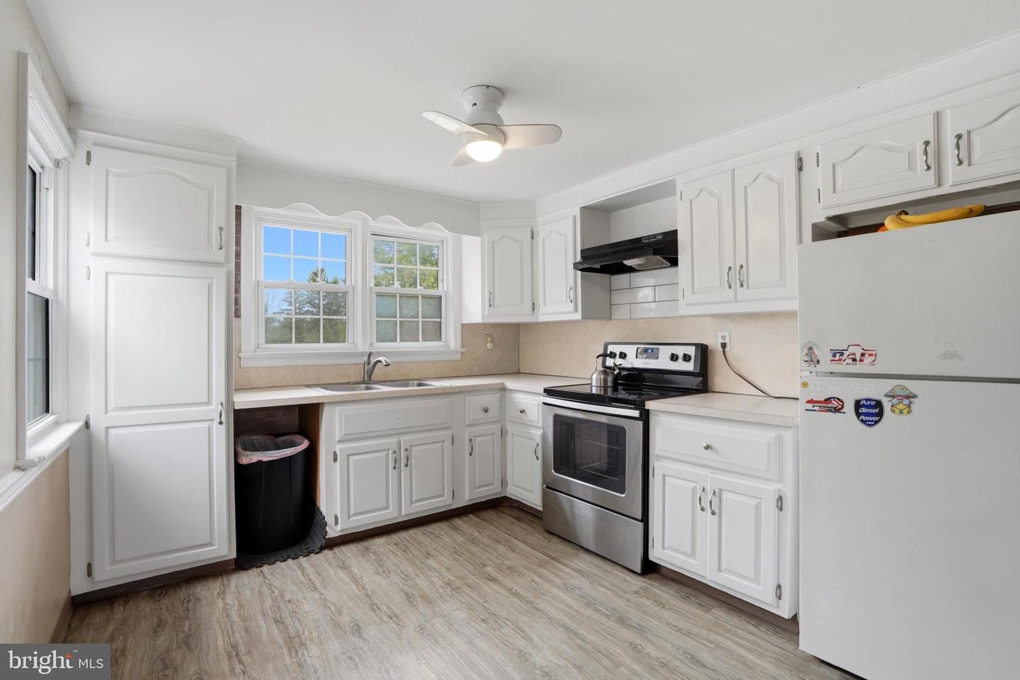 3250 Manor Road photo 5