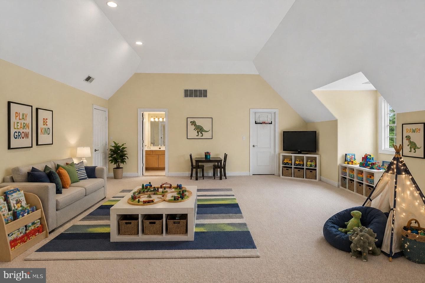 606 Longchamps Drive photo 42
