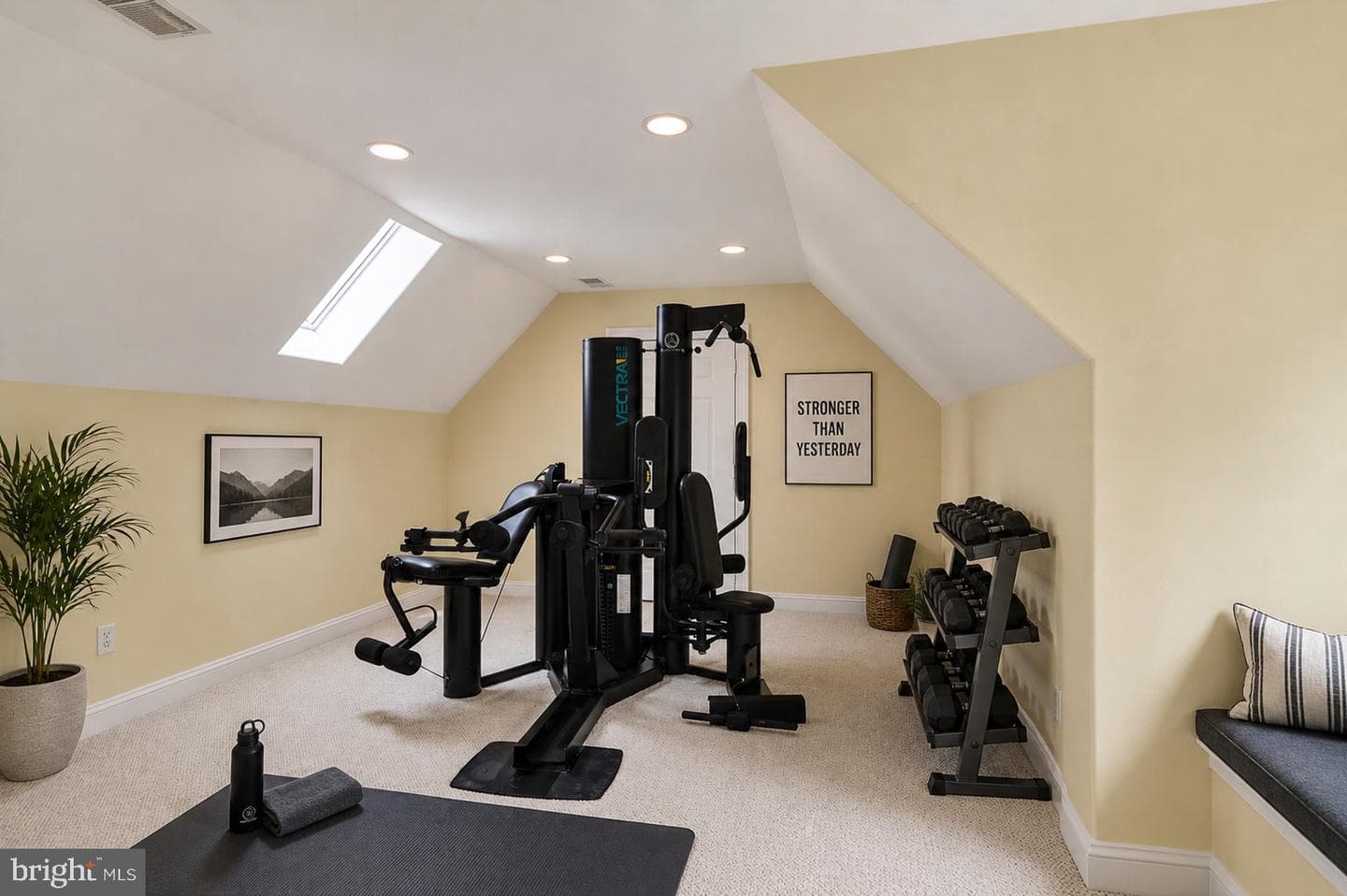 606 Longchamps Drive photo 44