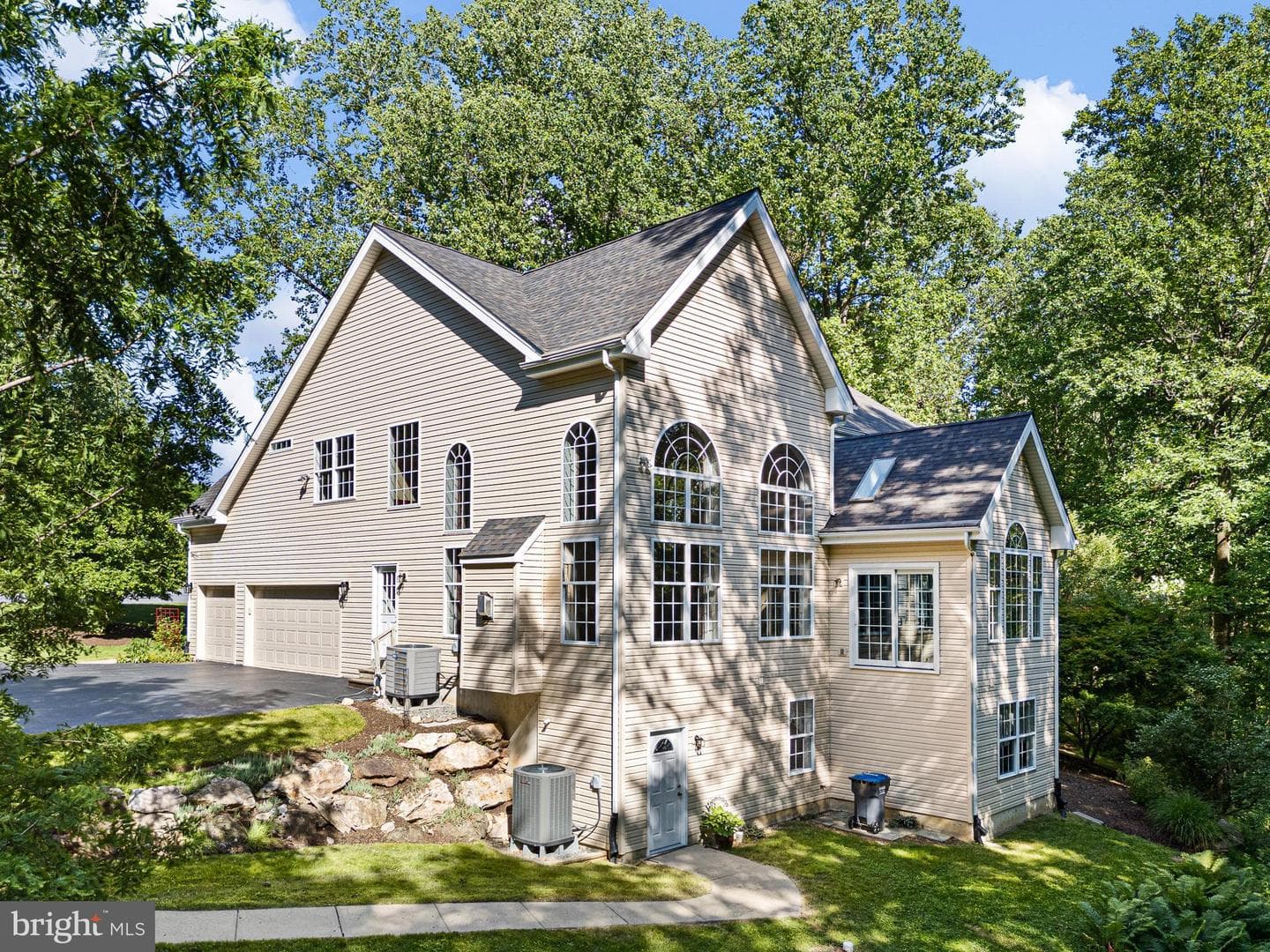 209 Dangina Dr photo 41