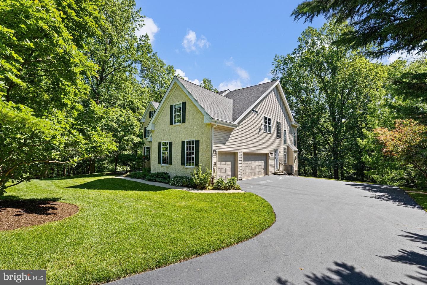 209 Dangina Dr photo 42