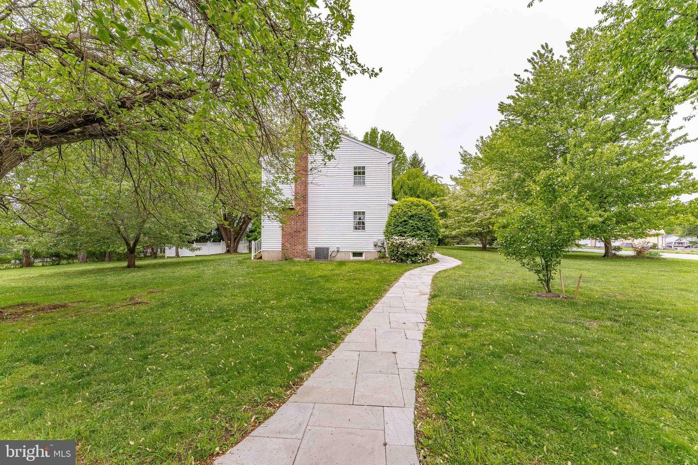 1239 Upton Circle photo 4