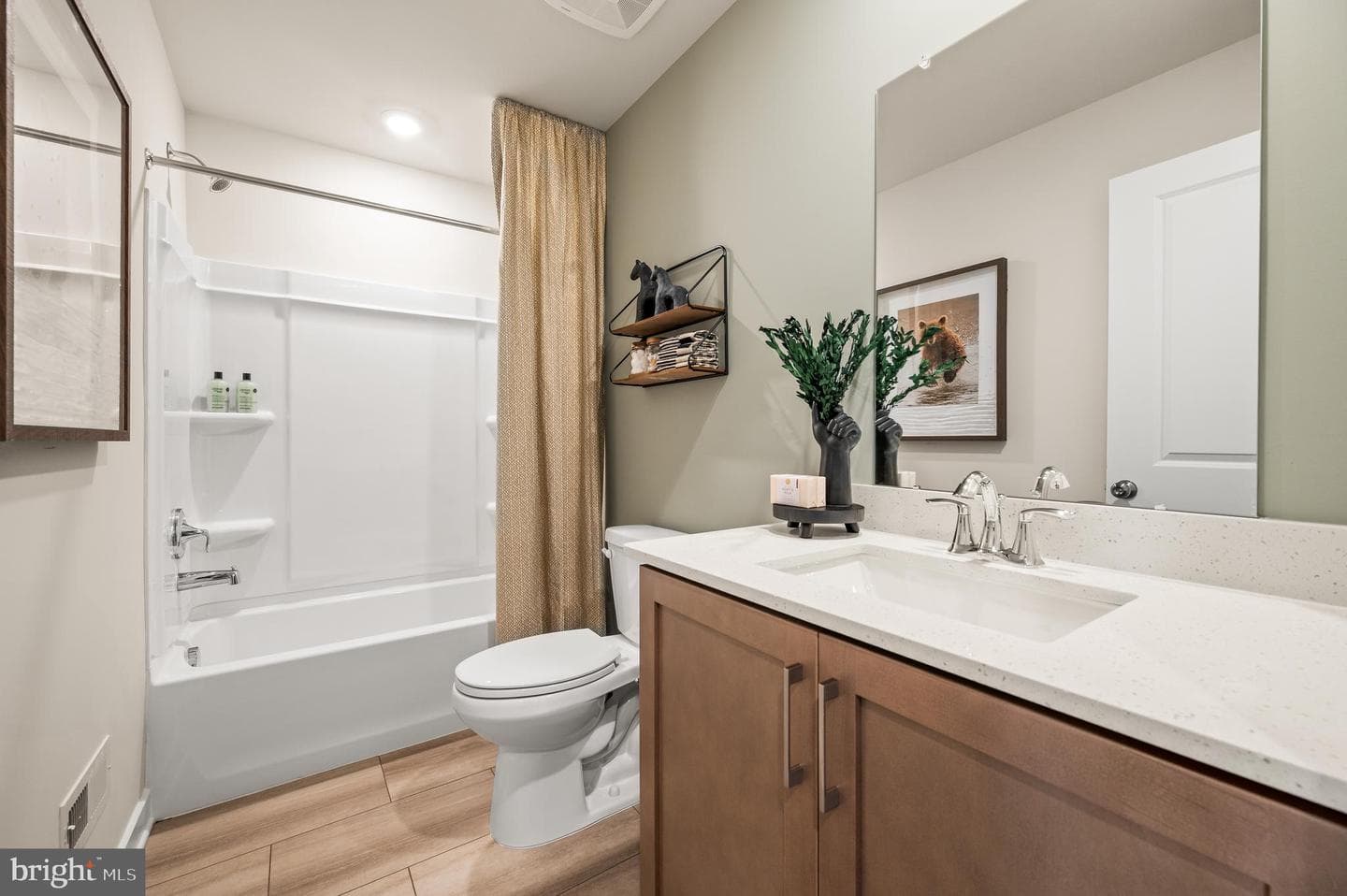 402 Mercury Lane photo 19