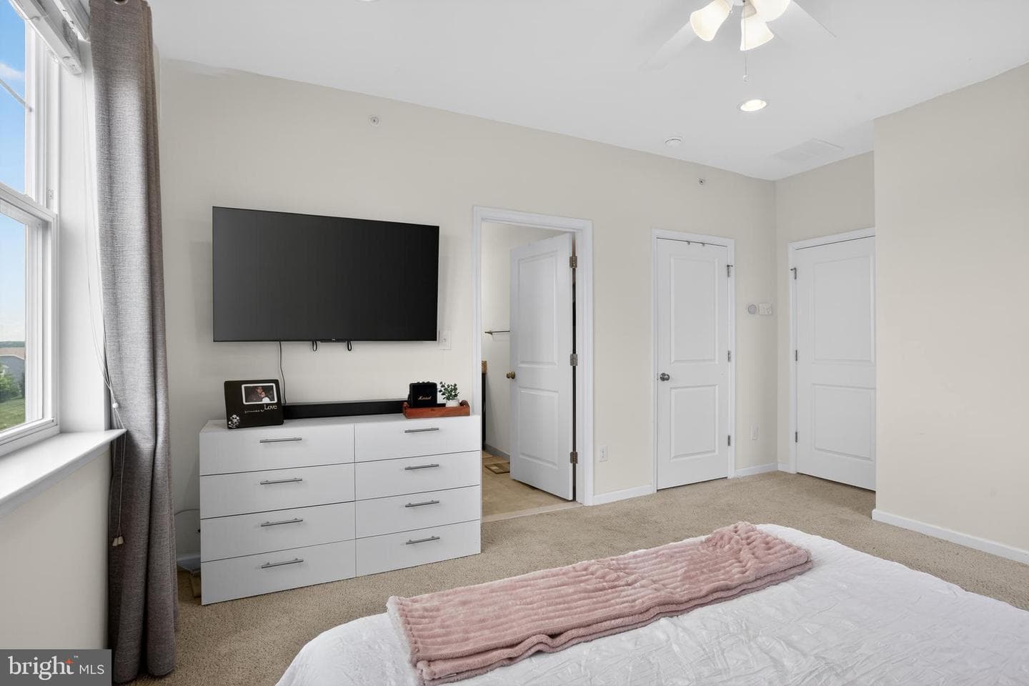 319 Dawson Place photo 12