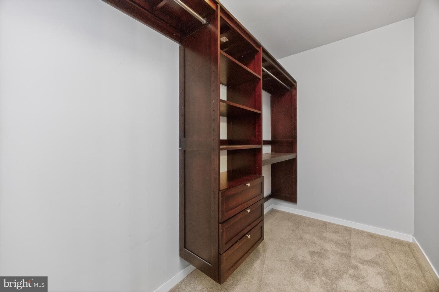 502 Buttonwood Drive photo 31