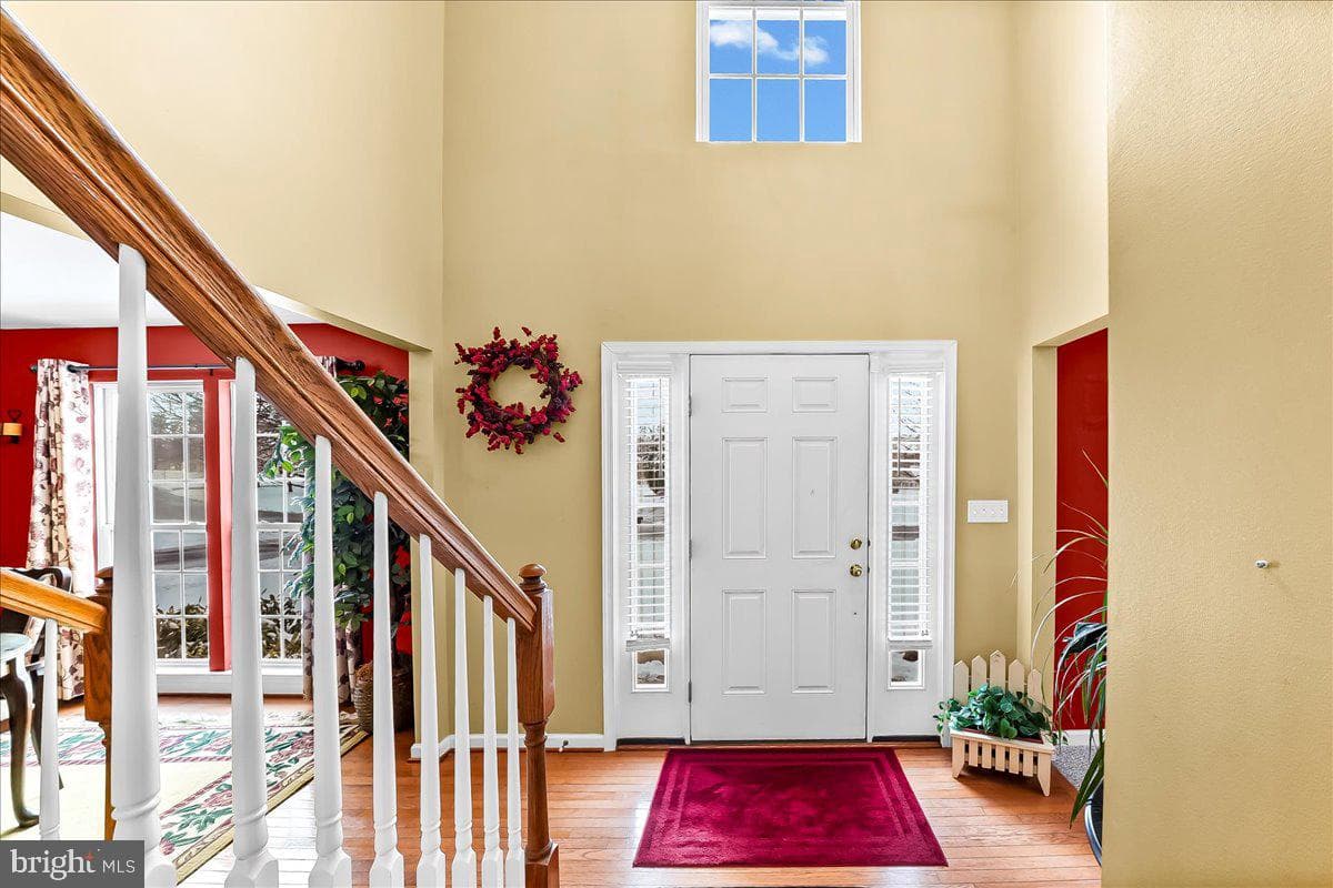 126 Hemlock Drive photo 3