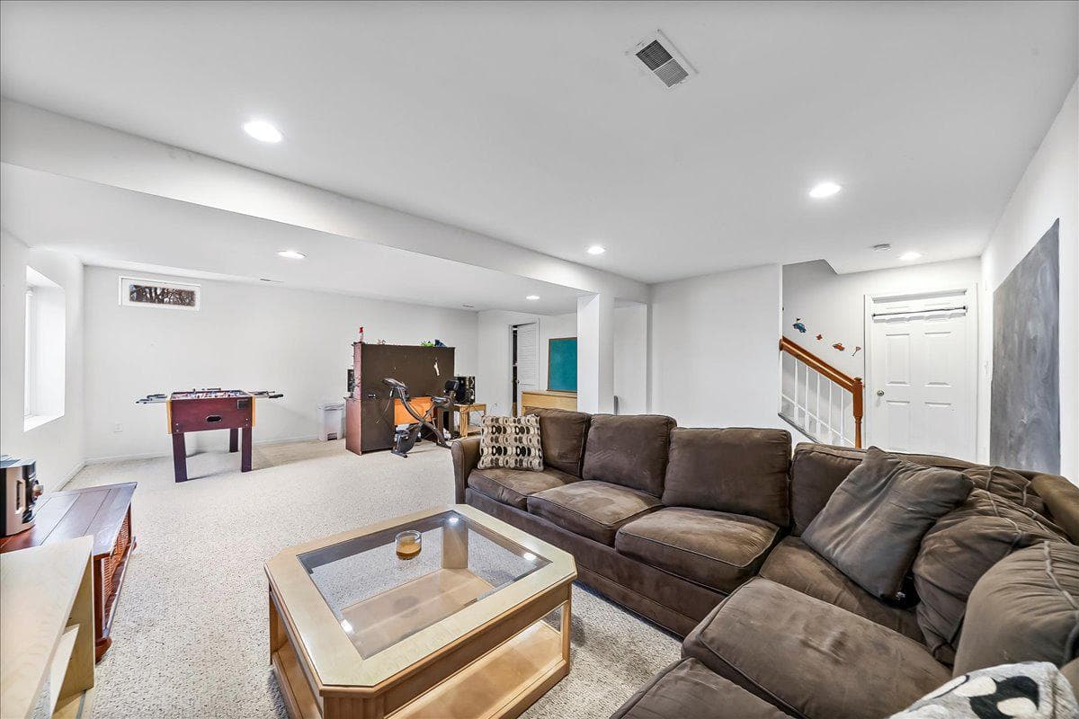 126 Hemlock Drive photo 31