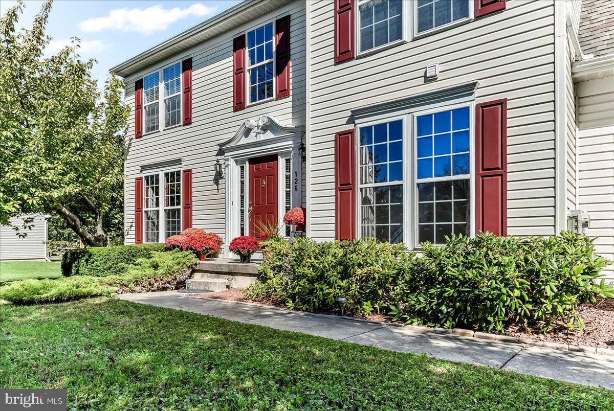 126 Hemlock Drive photo 34