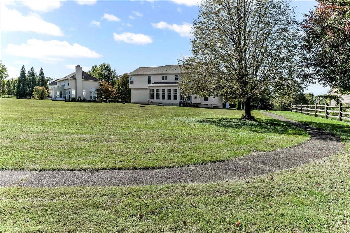 126 Hemlock Drive photo 38