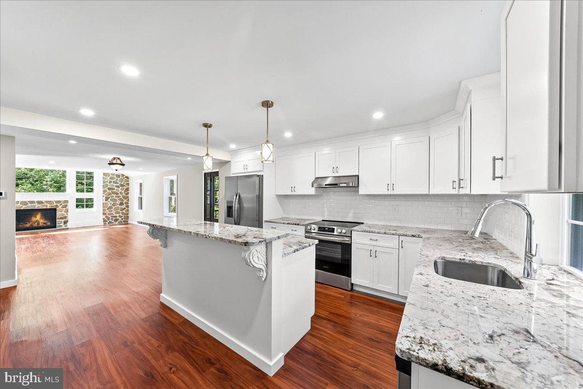 1861 Lenape Road photo 18