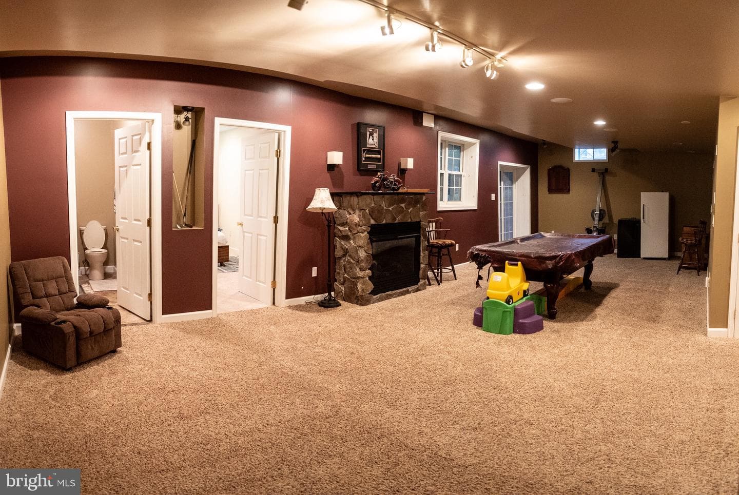 208 Belgian Drive photo 43