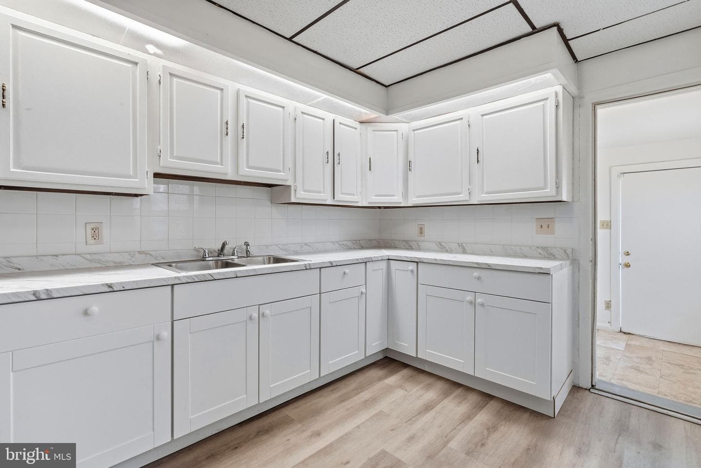348 Valley Road photo 10