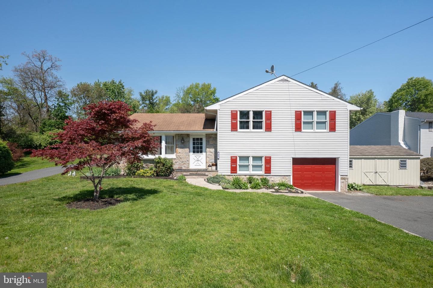 233 Poplar Street