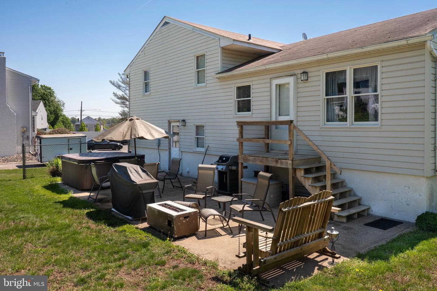 233 Poplar Street photo 6