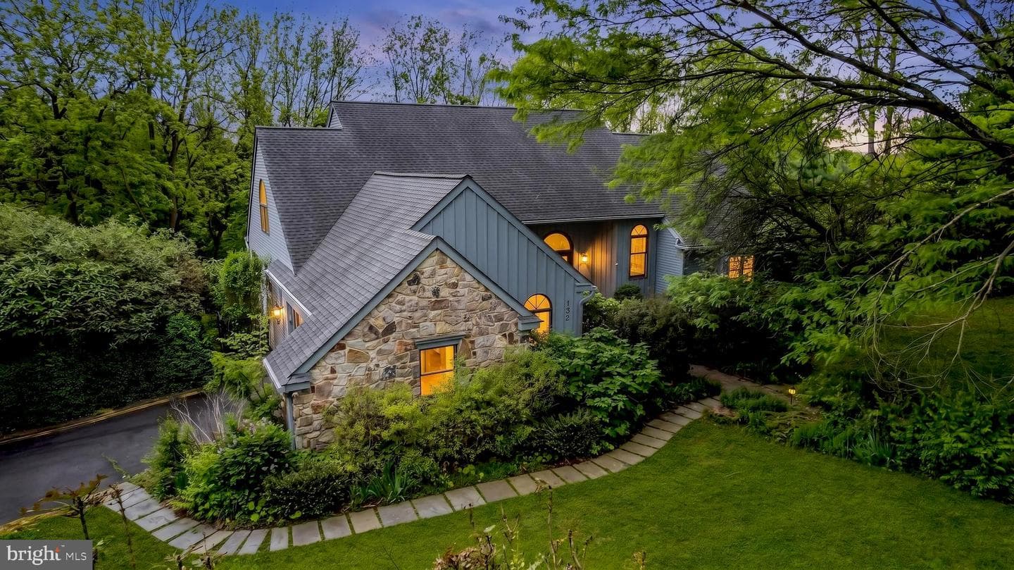 132 Beverly Drive photo 1