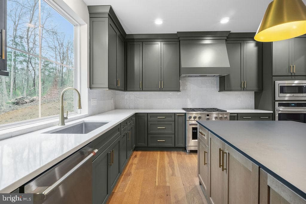 69 Ruth Avenue photo 13