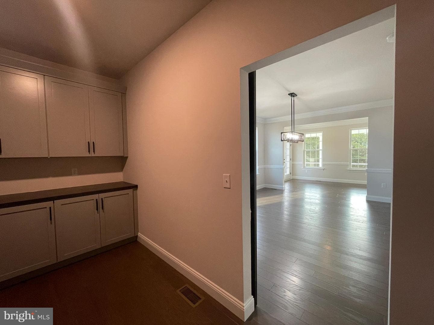 73 Ruth Ave photo 39