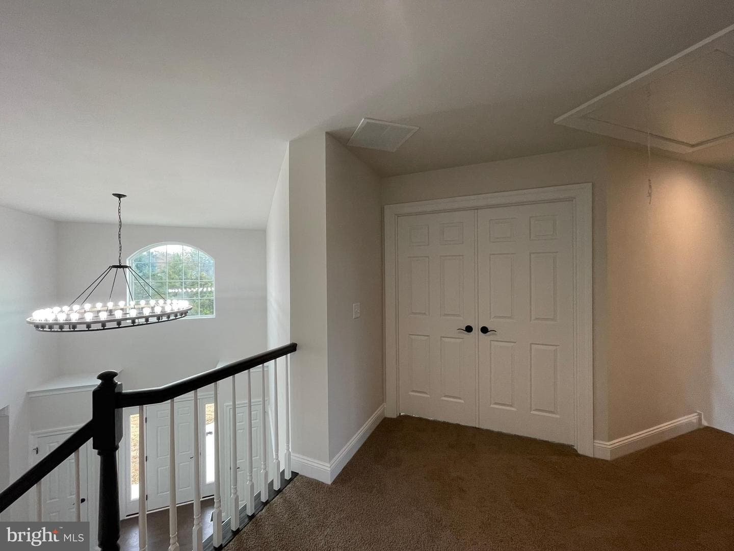 73 Ruth Ave photo 76