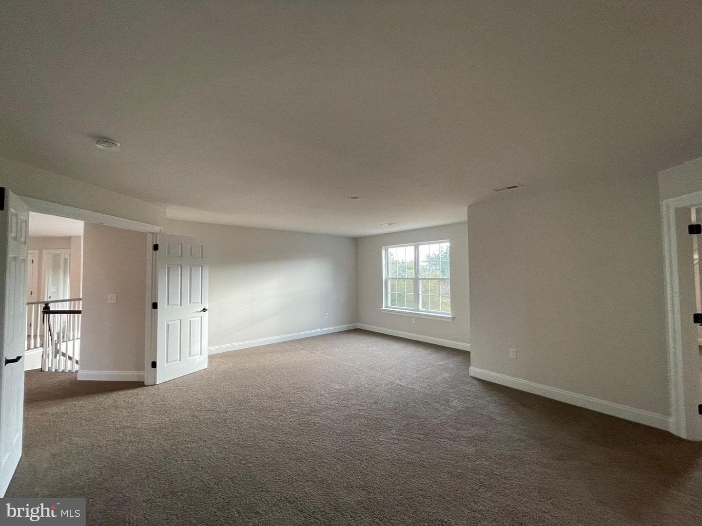 73 Ruth Ave photo 80