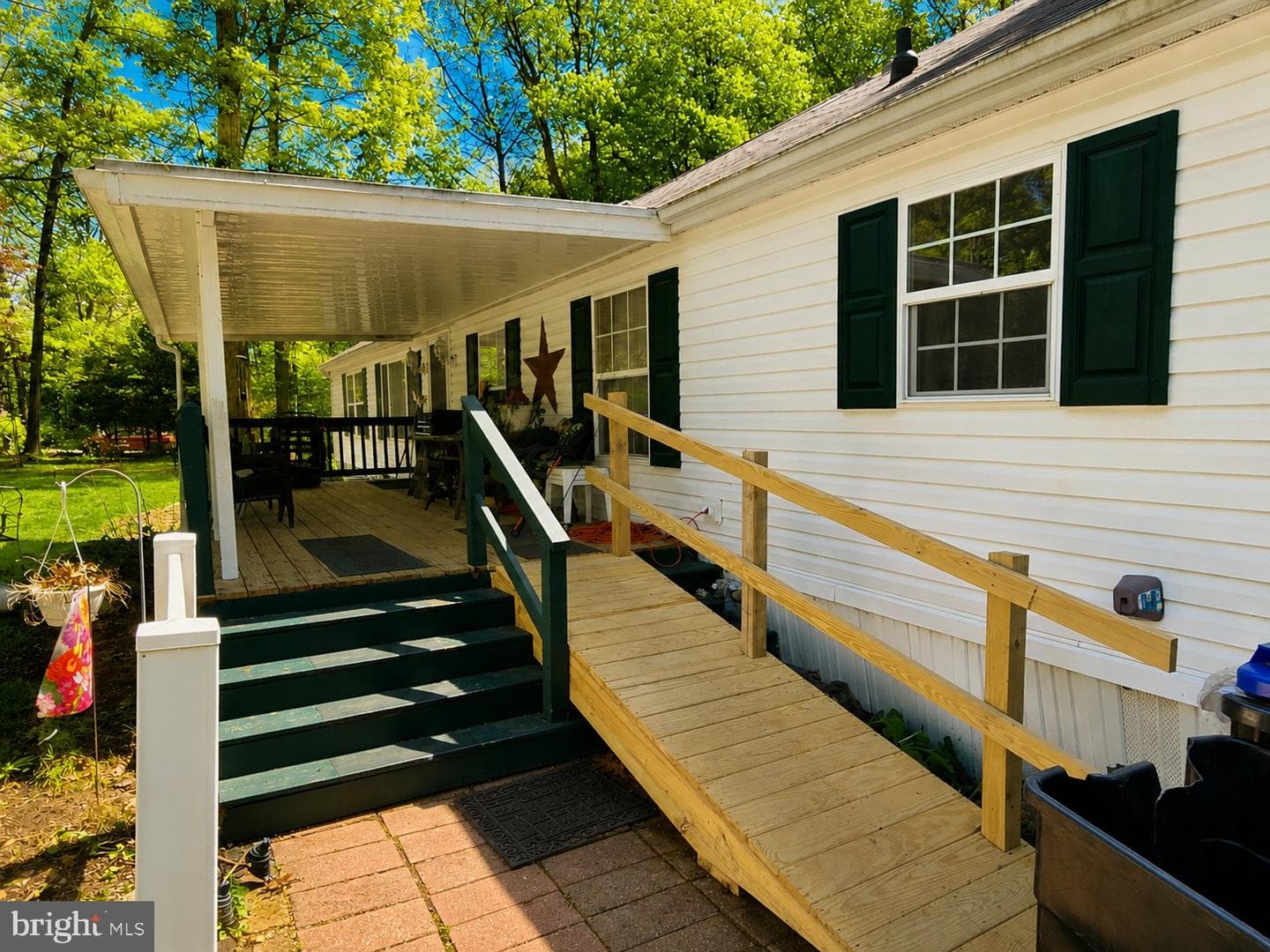 203 High Point Lane photo 2