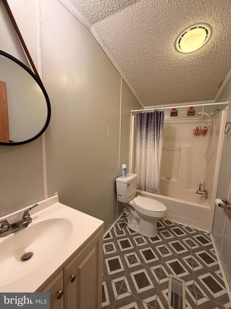 106 Dusk Drive photo 13