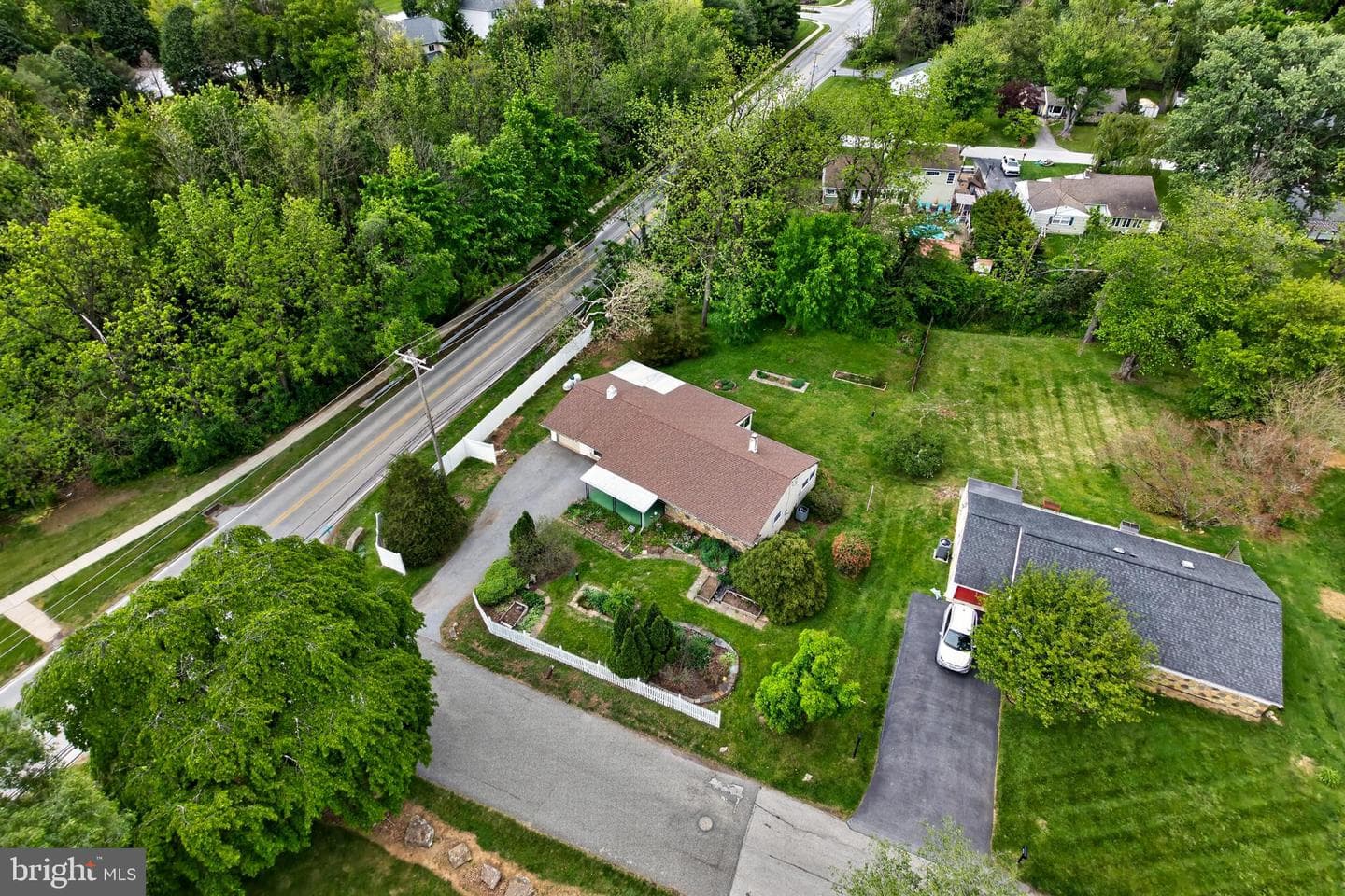 221 Hillside Drive photo 48