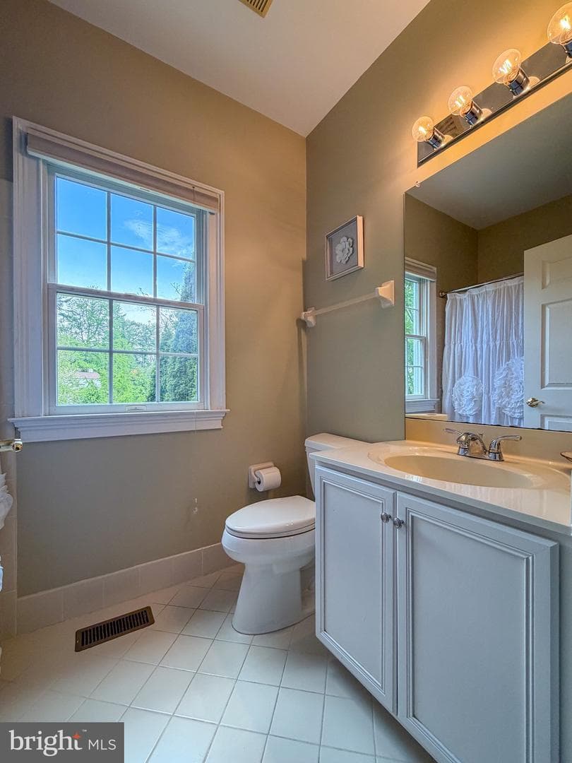 129 Berwick Drive photo 59