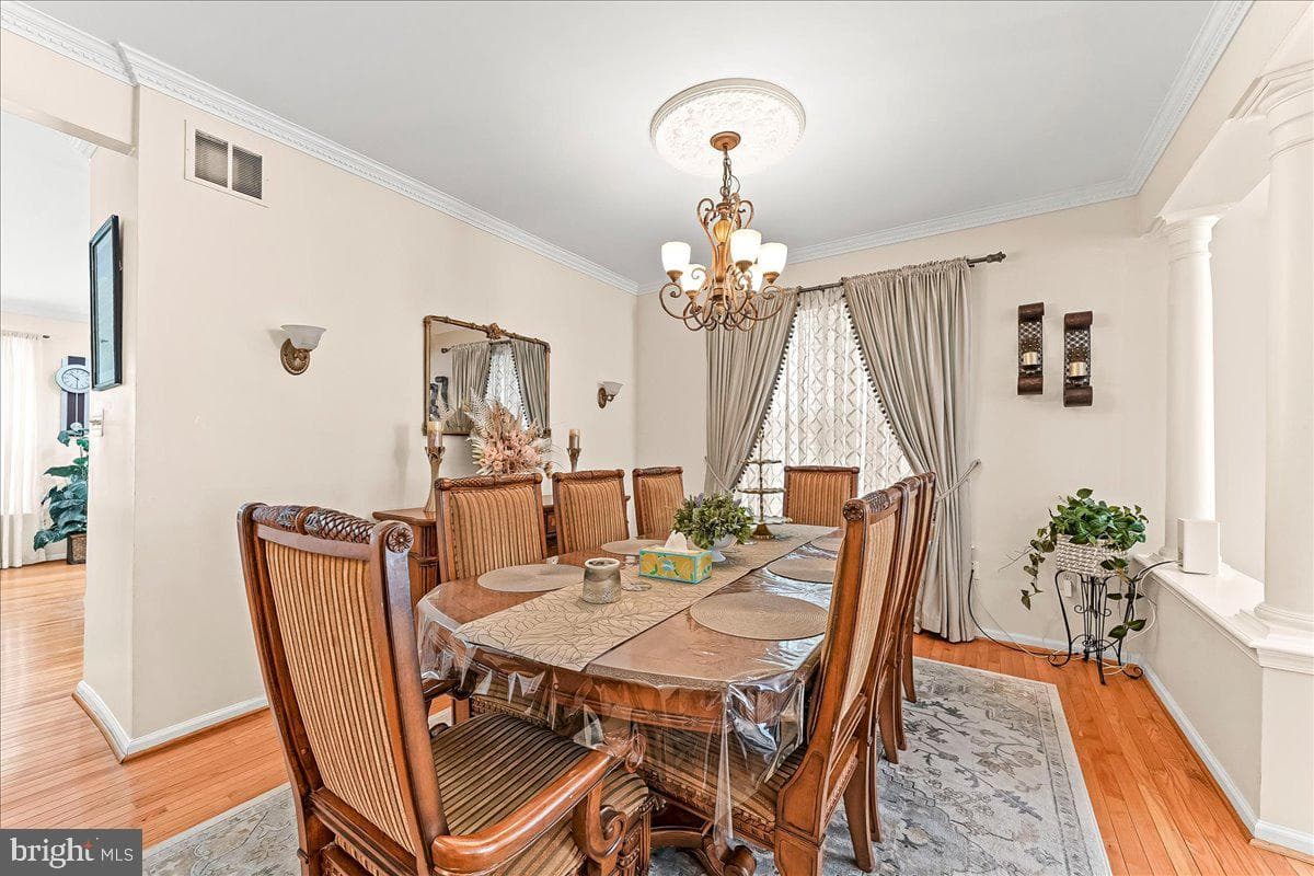 100 Stratford Court photo 6