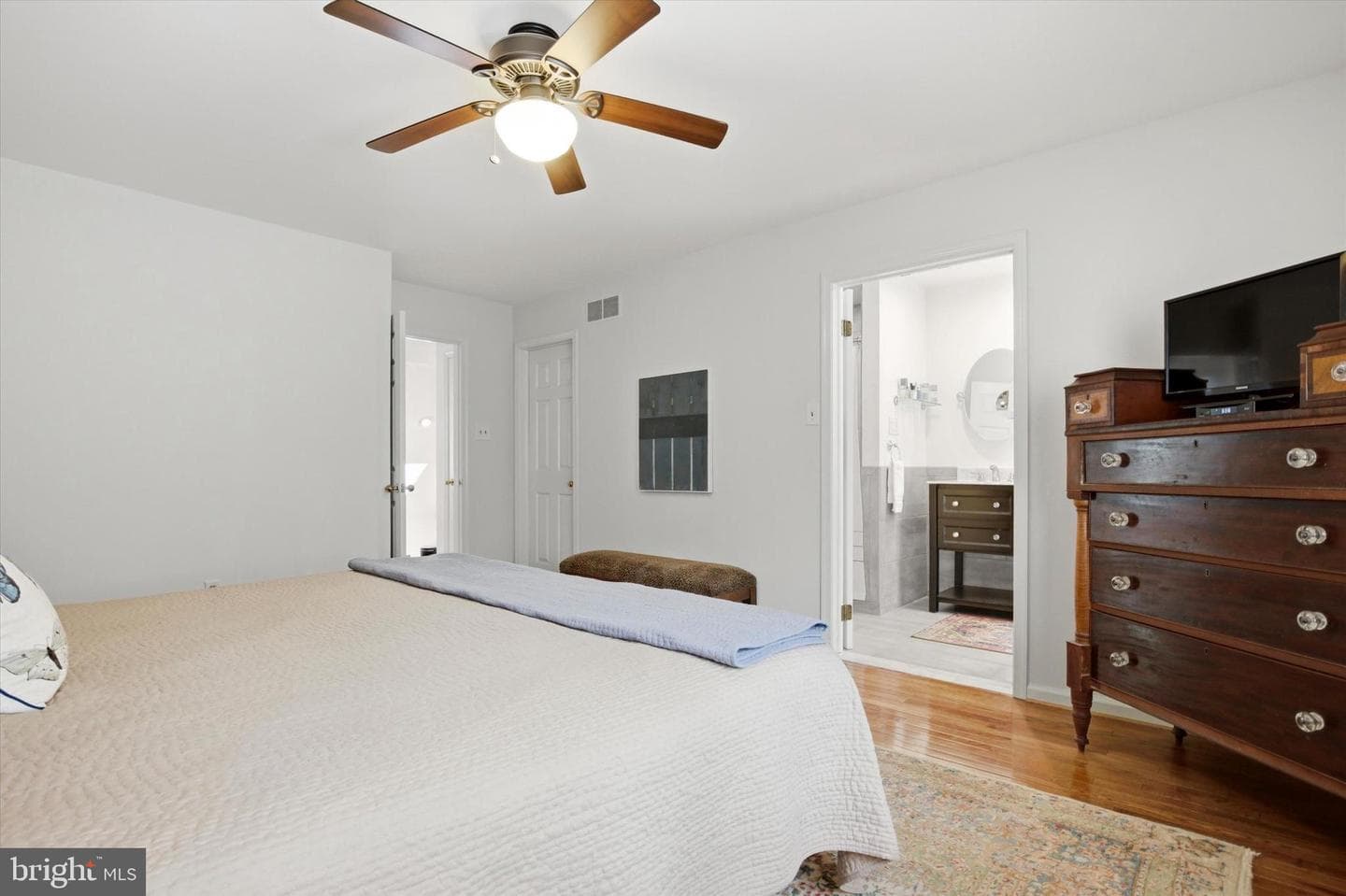 18 Cabot Drive photo 13