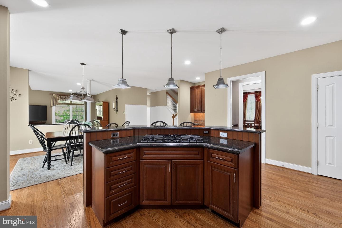 1315 Richmond Place photo 12