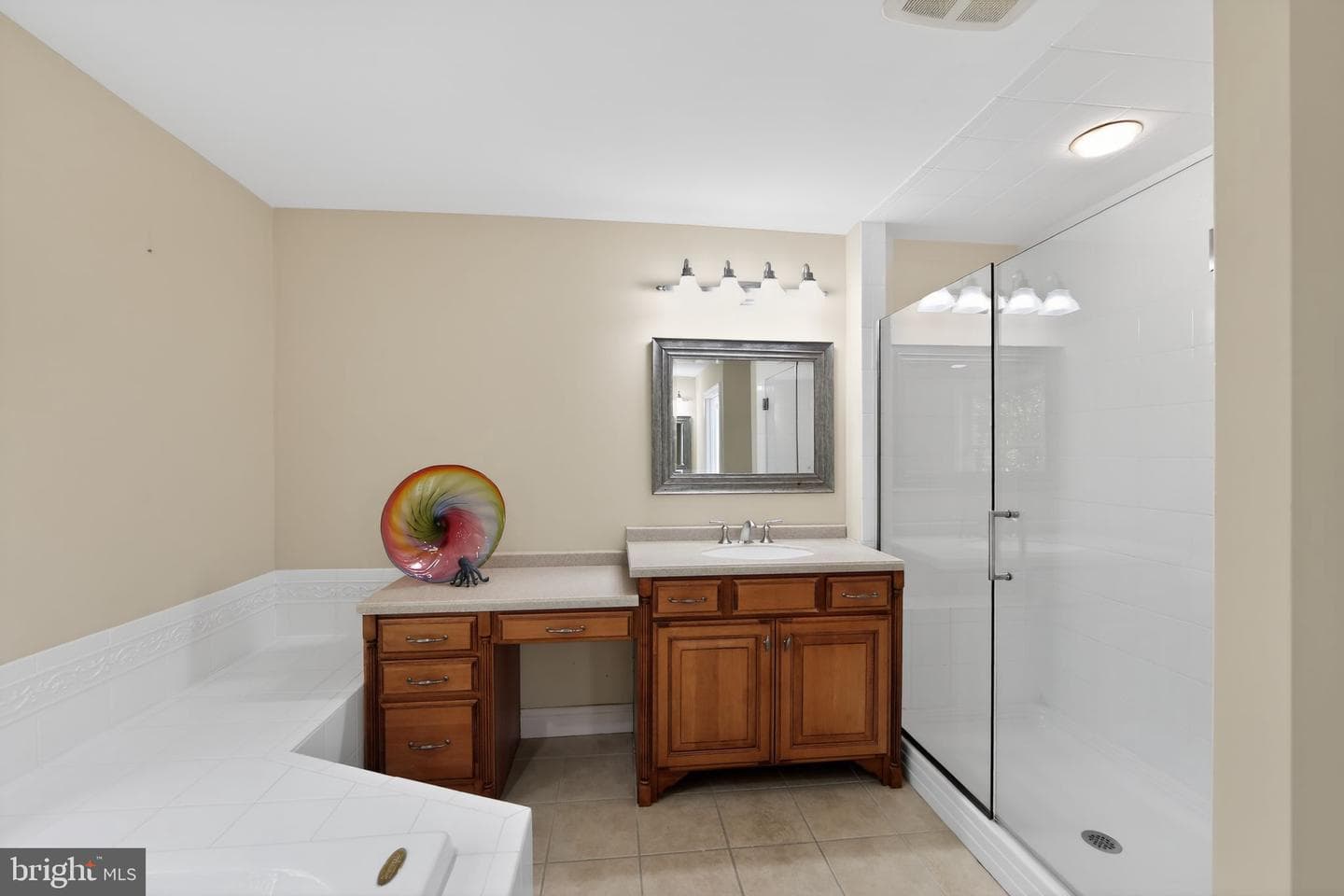 1315 Richmond Place photo 32