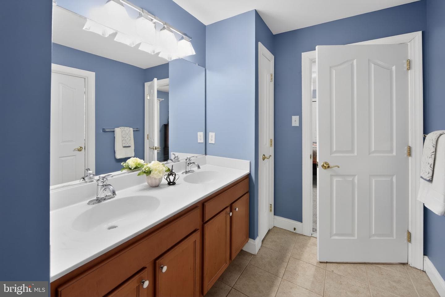 1315 Richmond Place photo 41