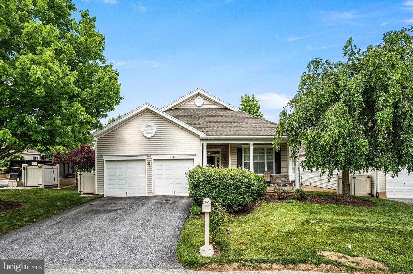 1368 Troon Lane photo 1