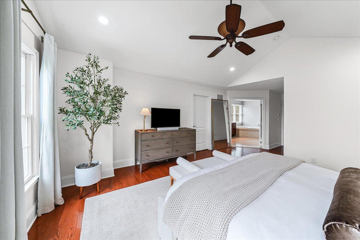 509 Radek Court photo 24
