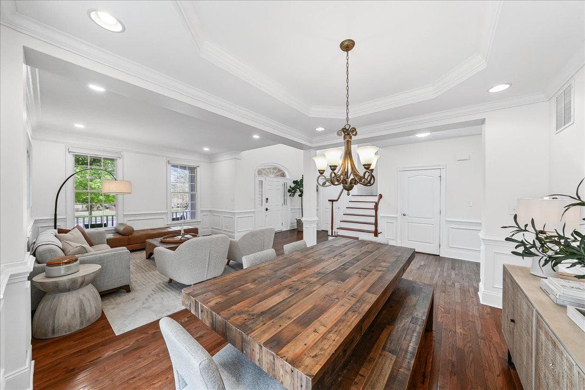 509 Radek Court photo 8