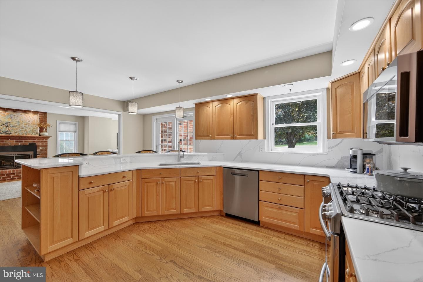 204 Shropshire Drive photo 8