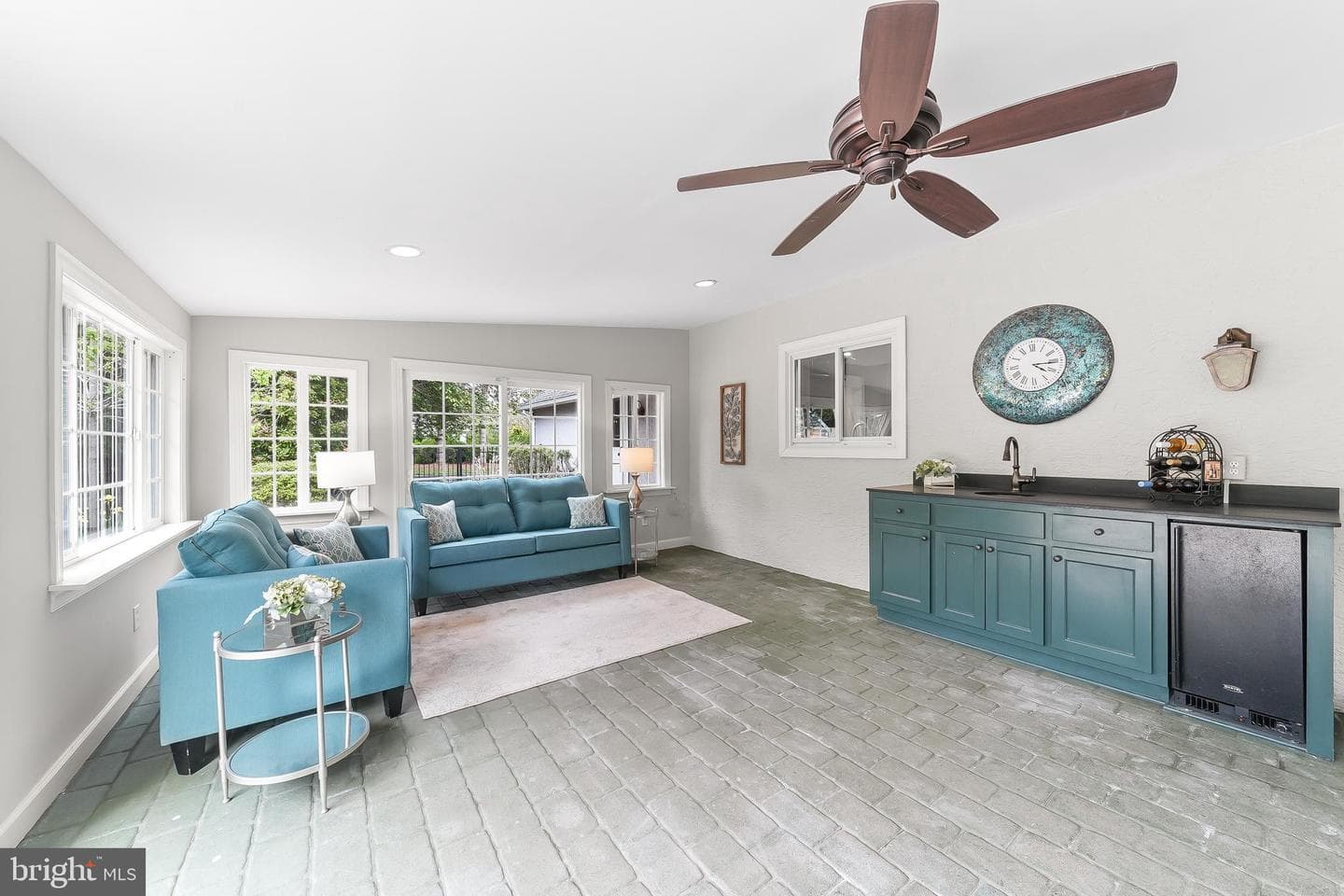 124 Round Hill Road photo 21
