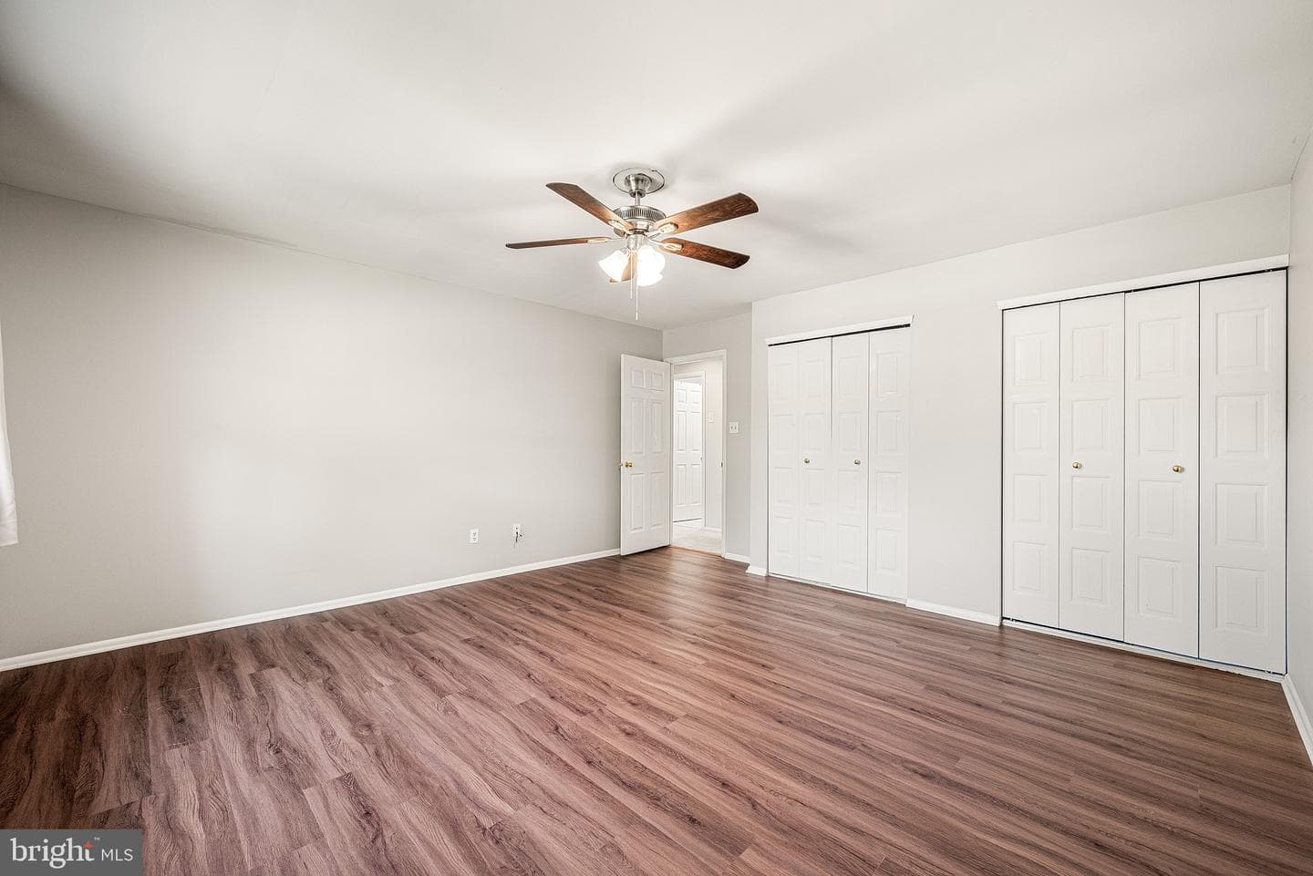 100 Argyll Ct photo 18